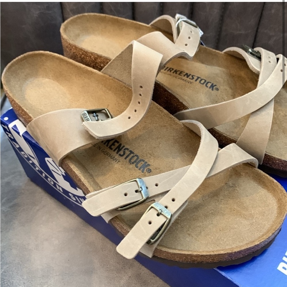 NWT Franca Birkenstocks